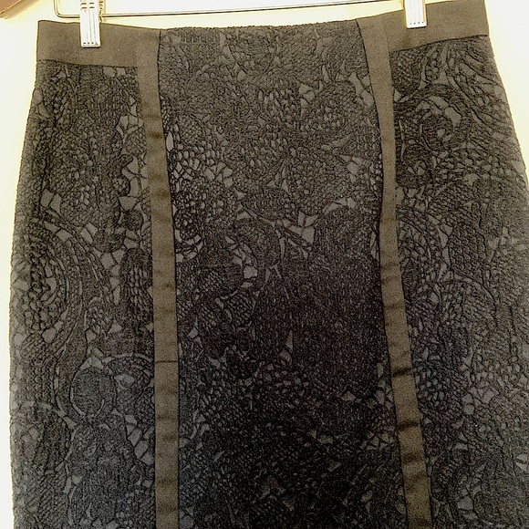 MaxMara dark navy silk skirt, size 8-10, black satin trim, excellent condition - Picture 3 of 15